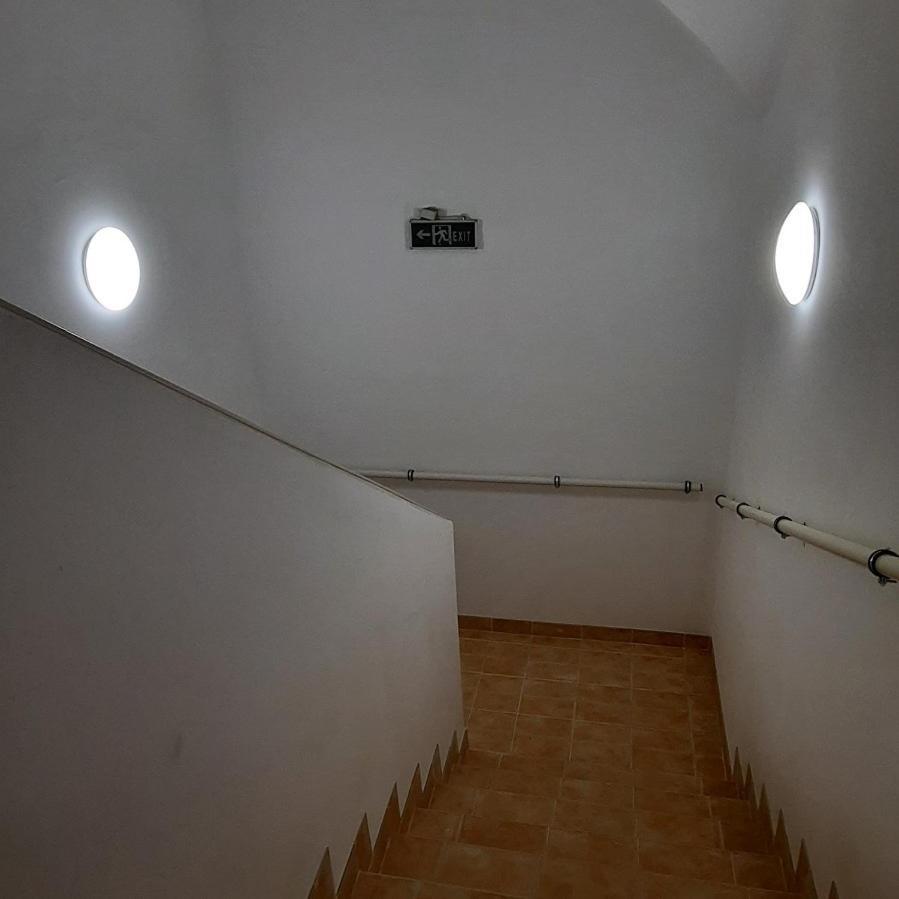 Torony Lovarda Maganszallas Kiskunfelegyhaza Exterior photo